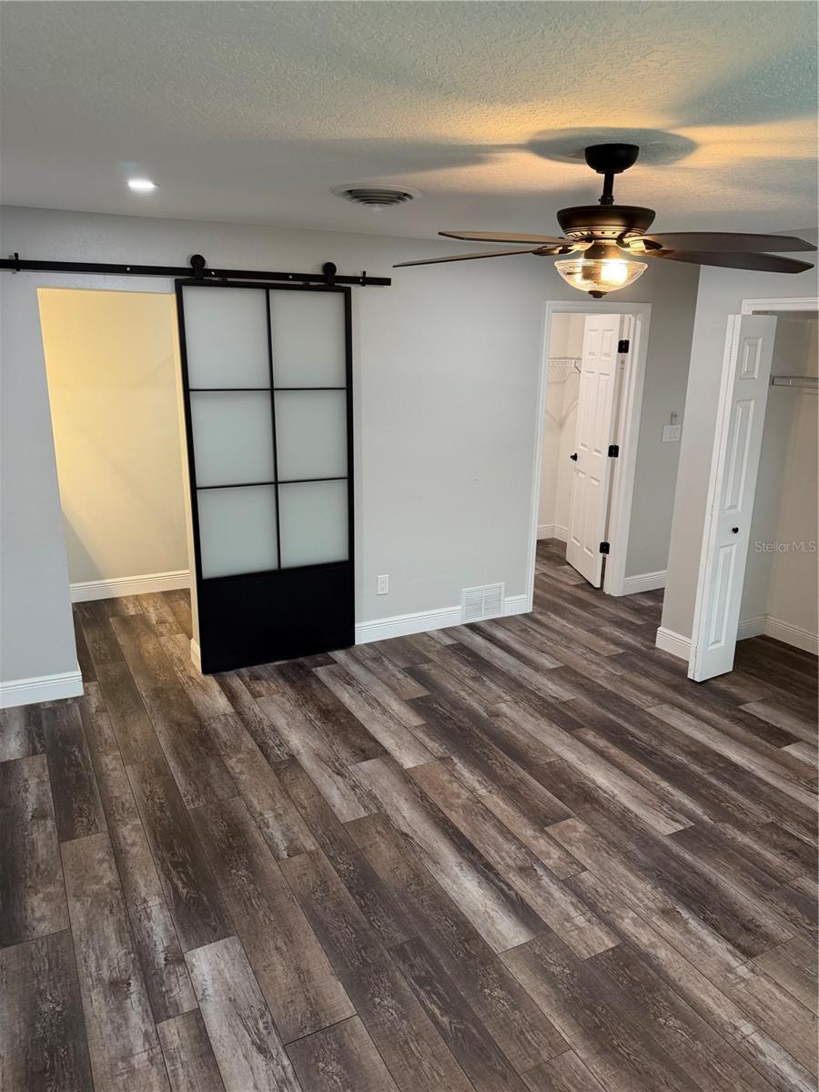 LAKE CONWAY ESTATES - Residential