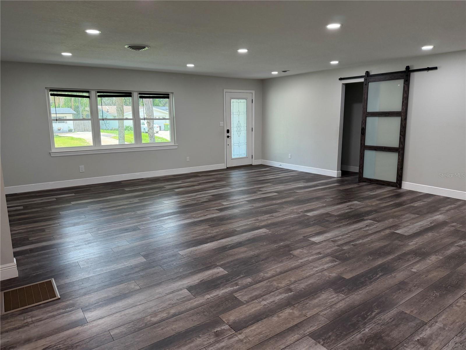 LAKE CONWAY ESTATES - Residential