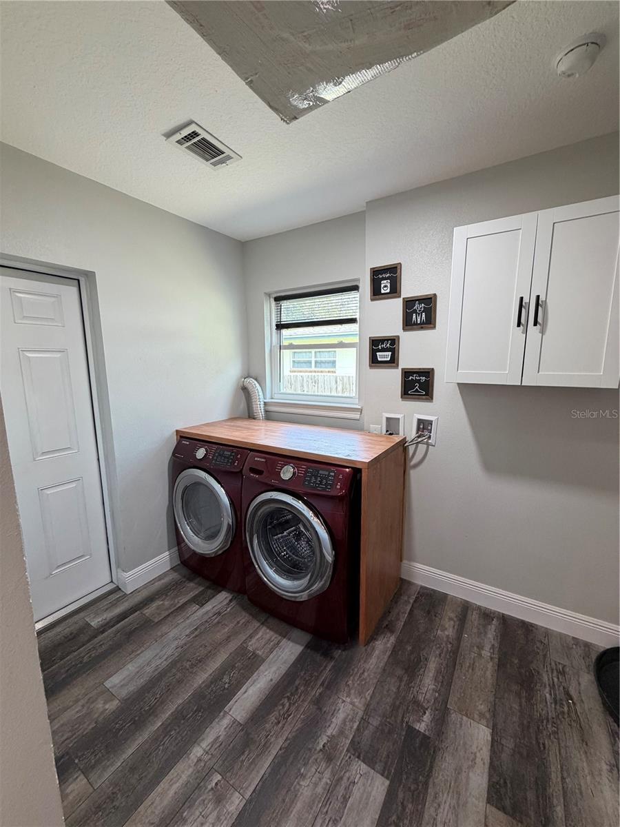LAKE CONWAY ESTATES - Residential