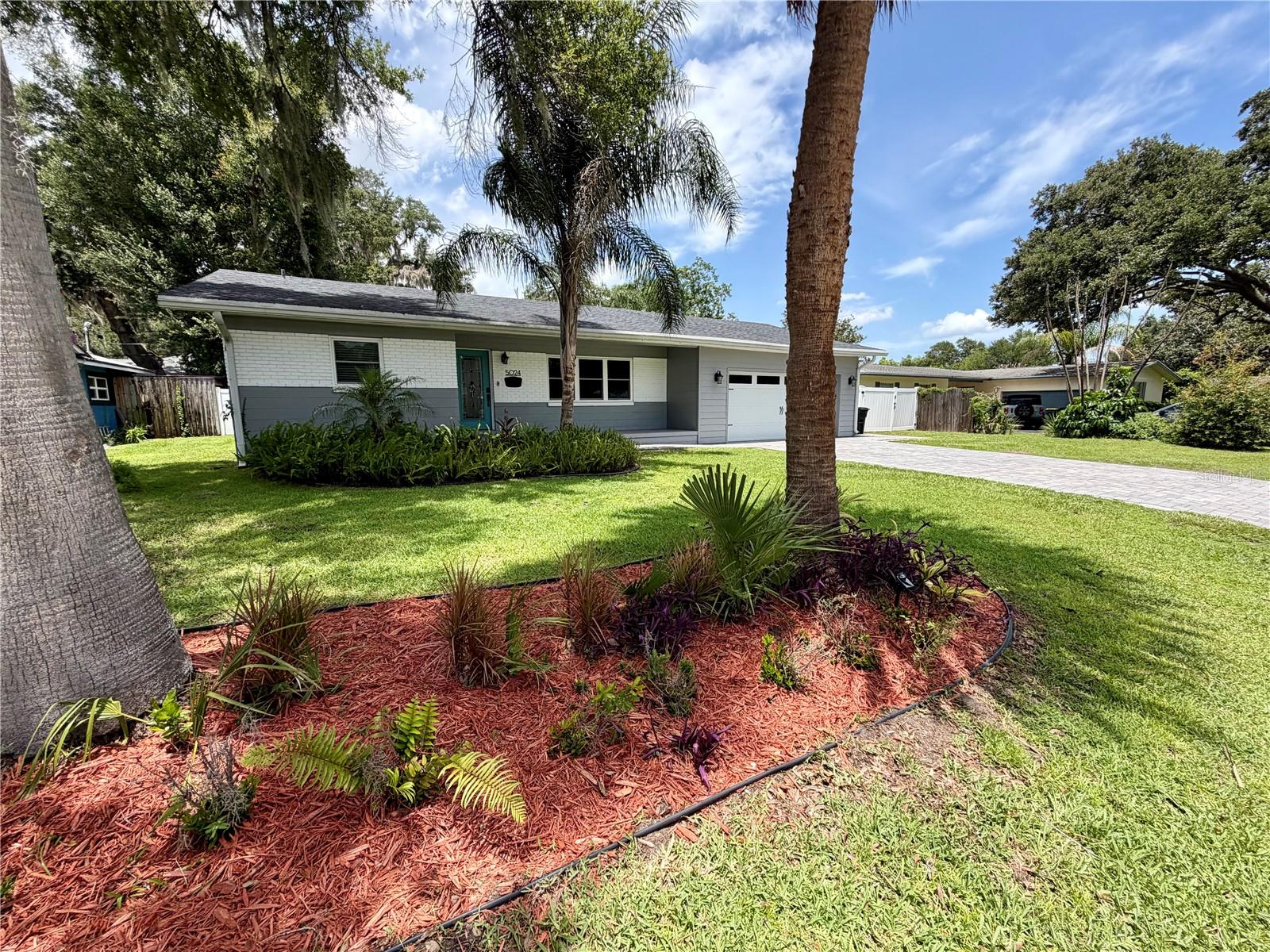 LAKE CONWAY ESTATES - Residential