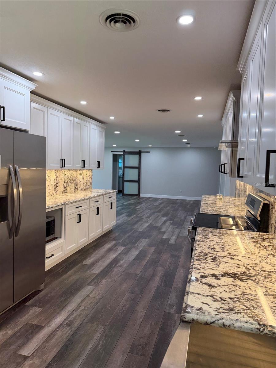 LAKE CONWAY ESTATES - Residential