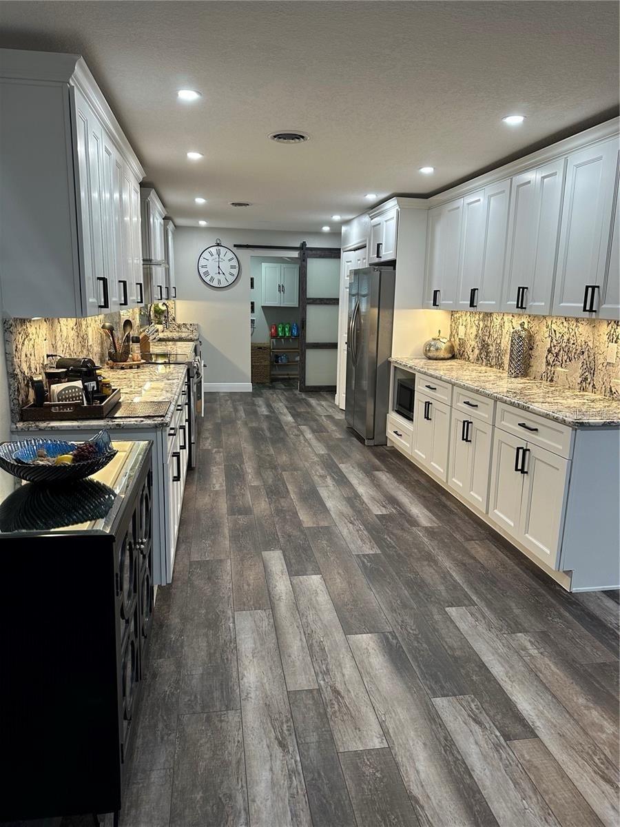 LAKE CONWAY ESTATES - Residential