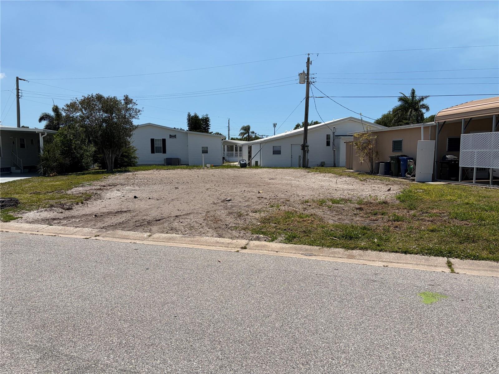 TRI-PAR ESTATES - Land