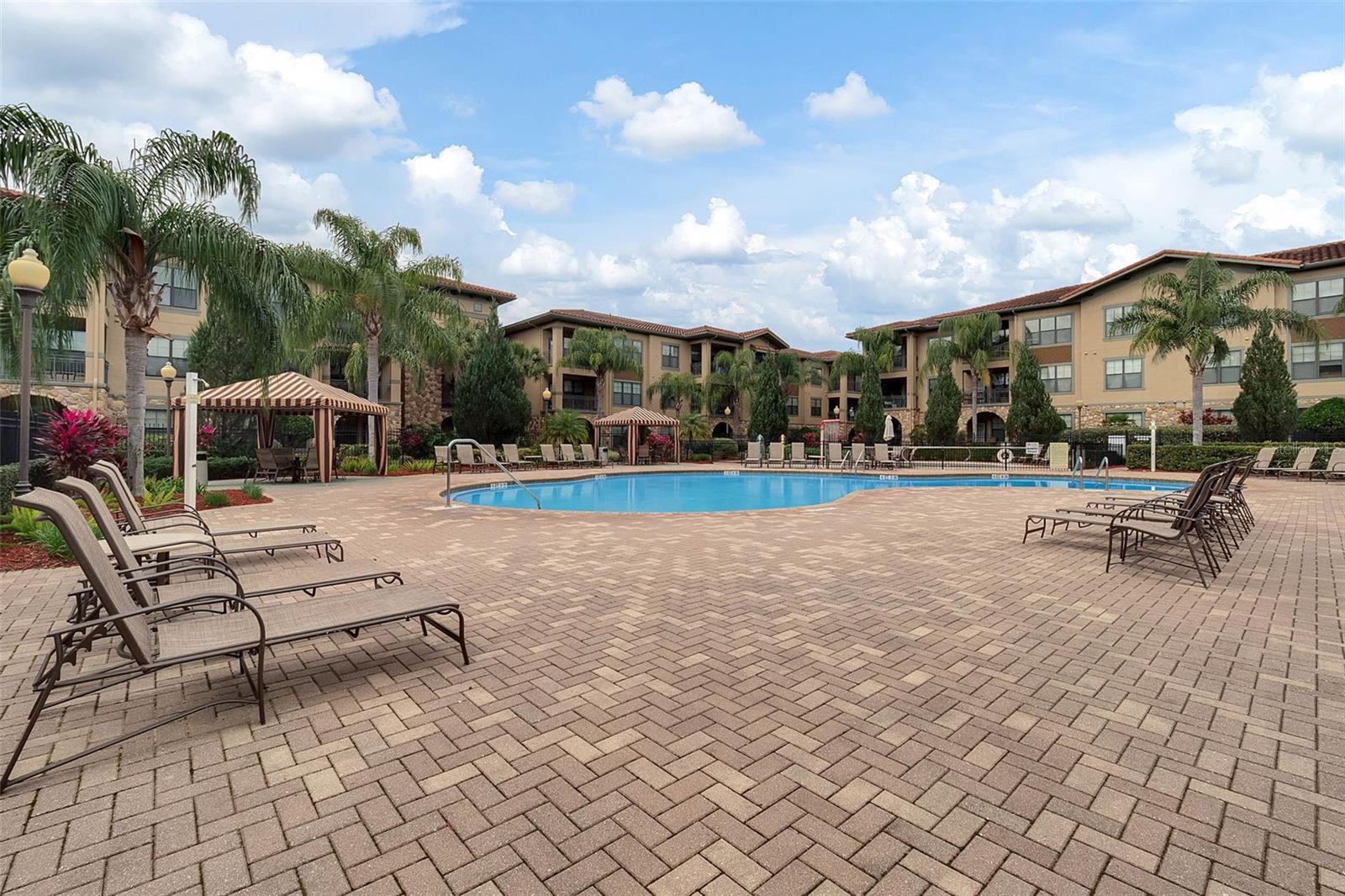 BELLA PIAZZA - Residential