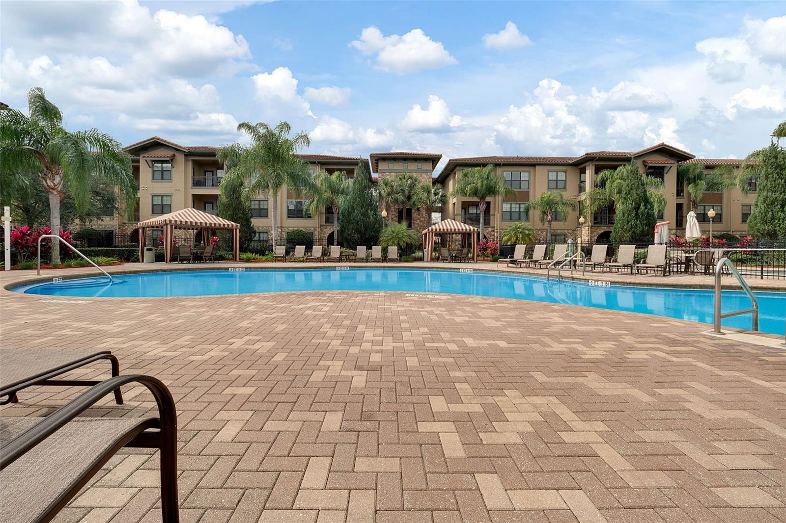 BELLA PIAZZA - Residential