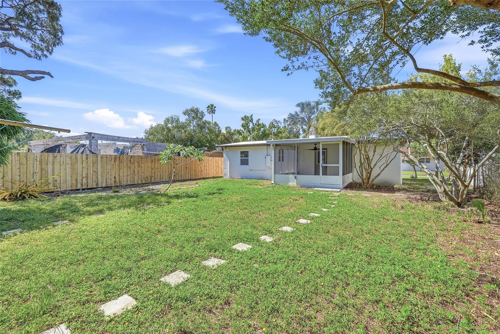 FLORAL VILLA ESTATES - Residential