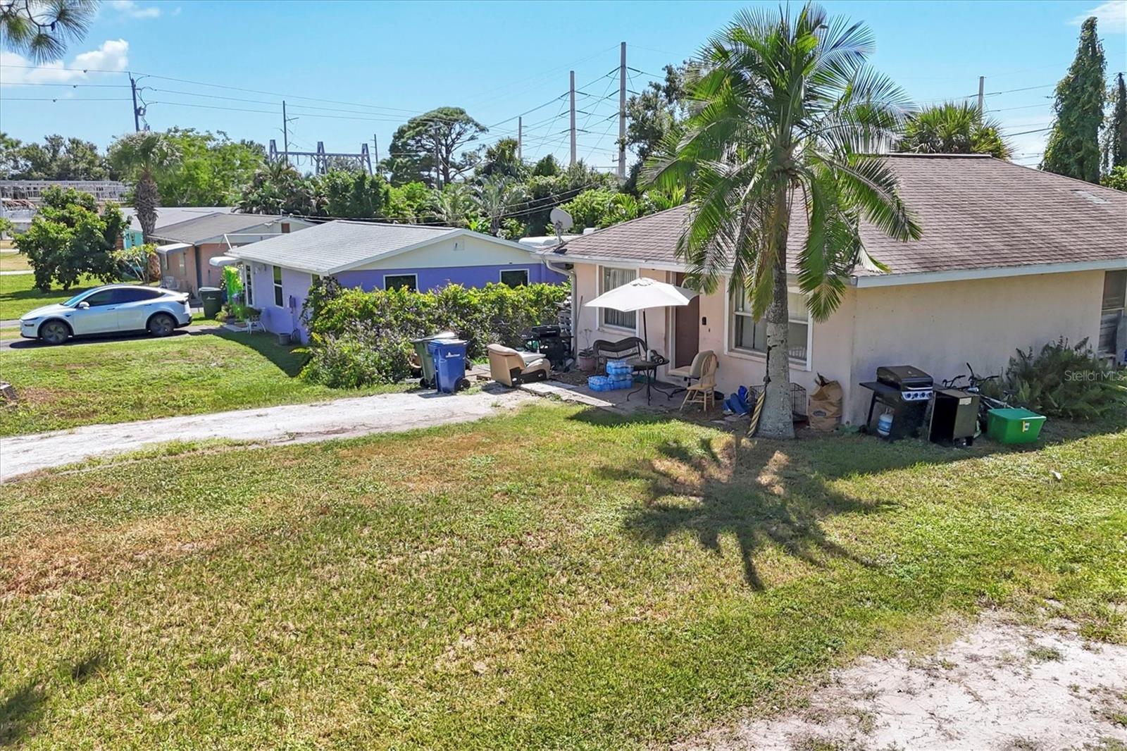 VENICE GROVES - Residential Income