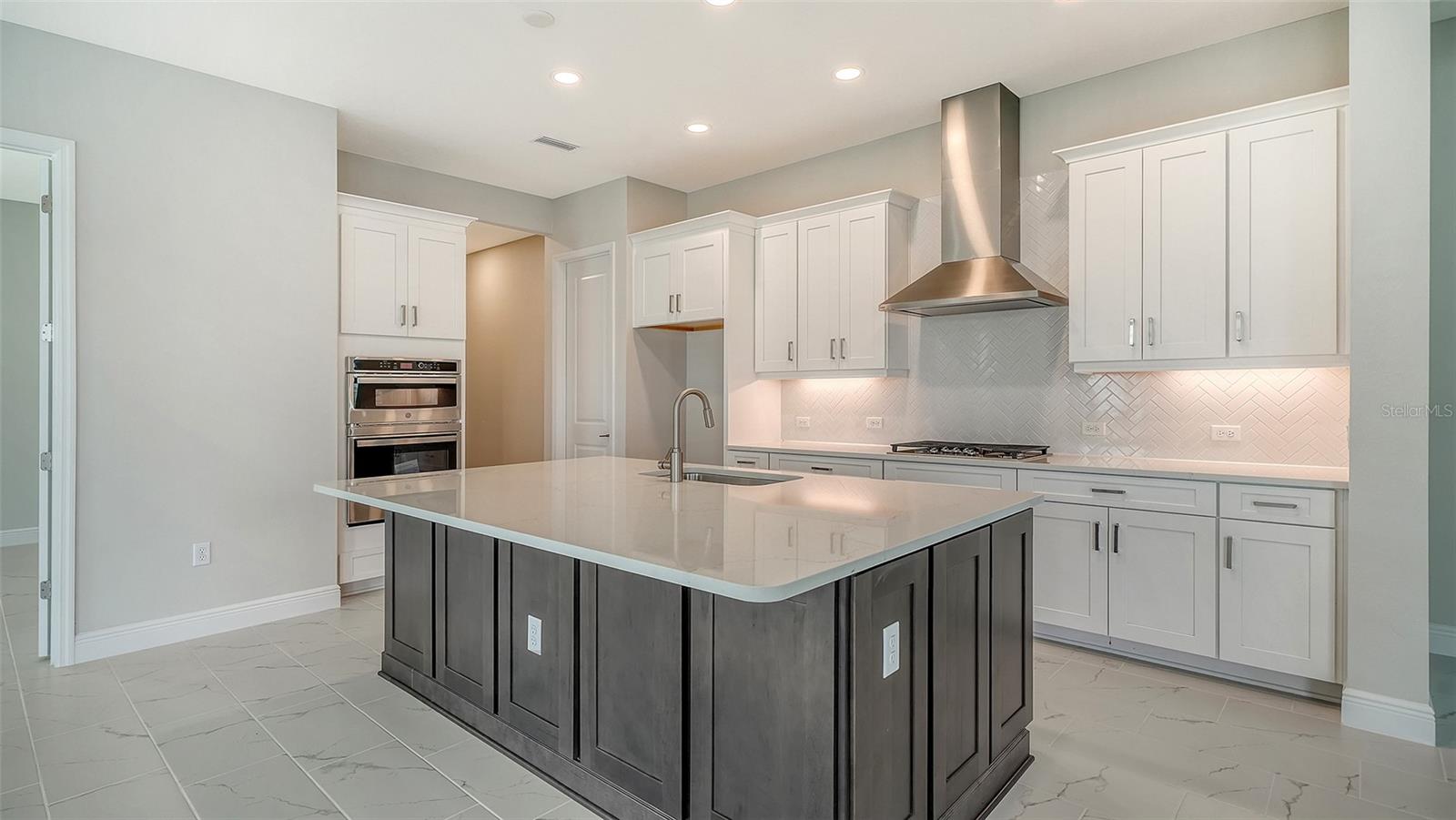 CANOE CREEK - Residential