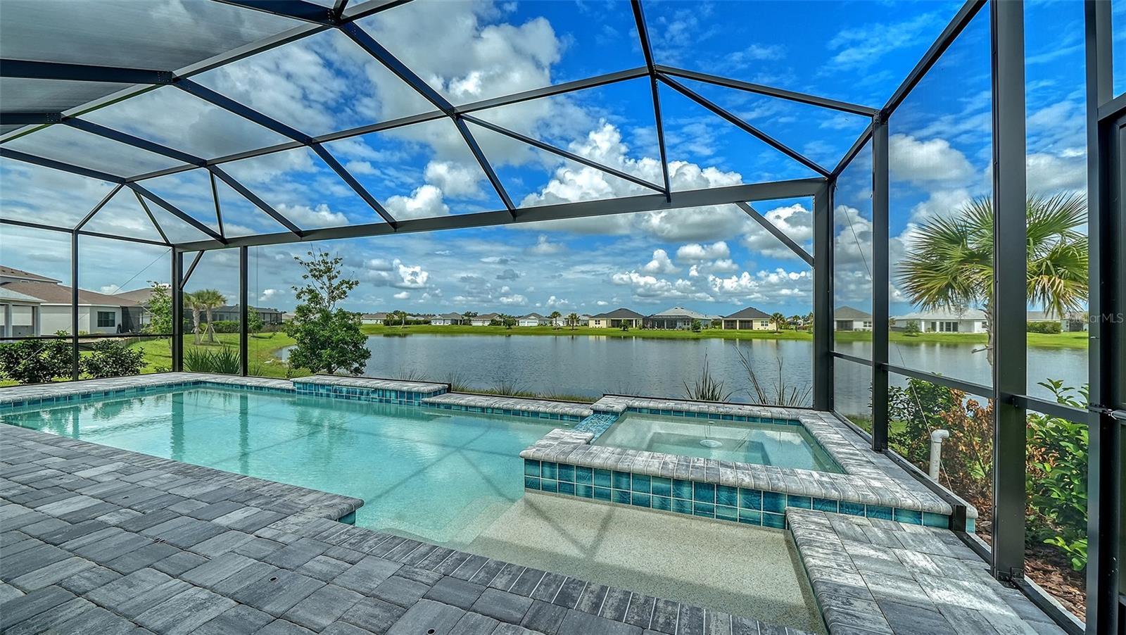 CANOE CREEK - Residential