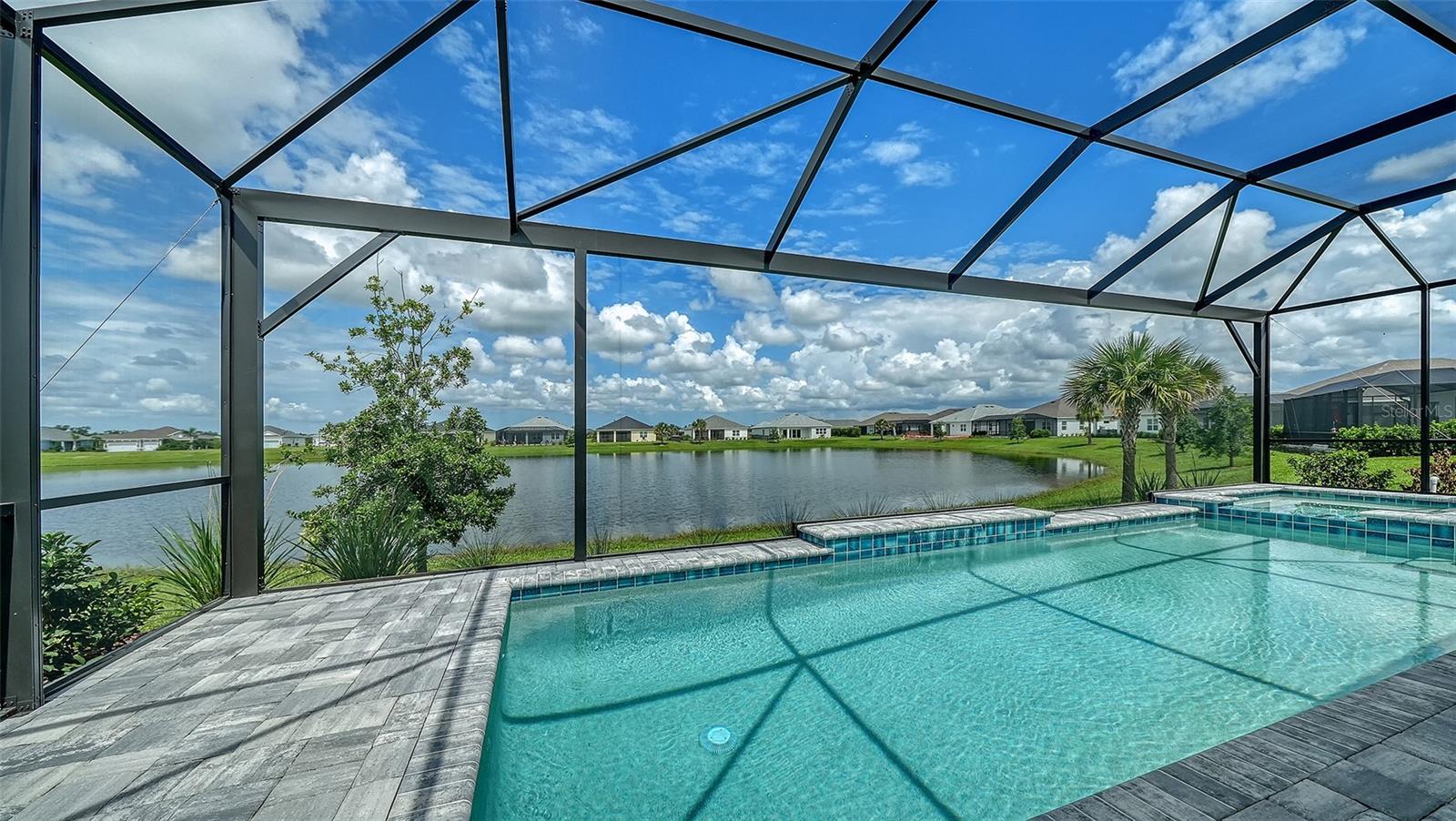 CANOE CREEK - Residential