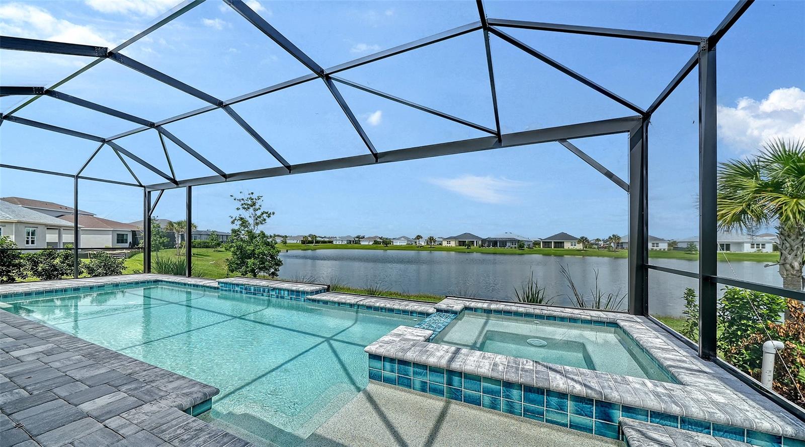 CANOE CREEK - Residential