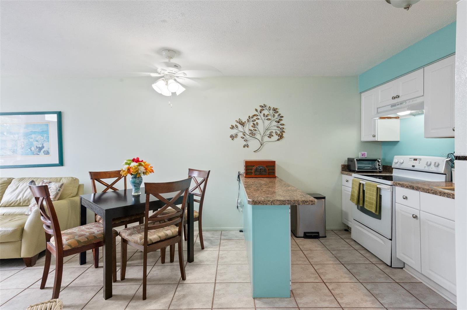 TAHITIAN GARDENS CONDO - Residential