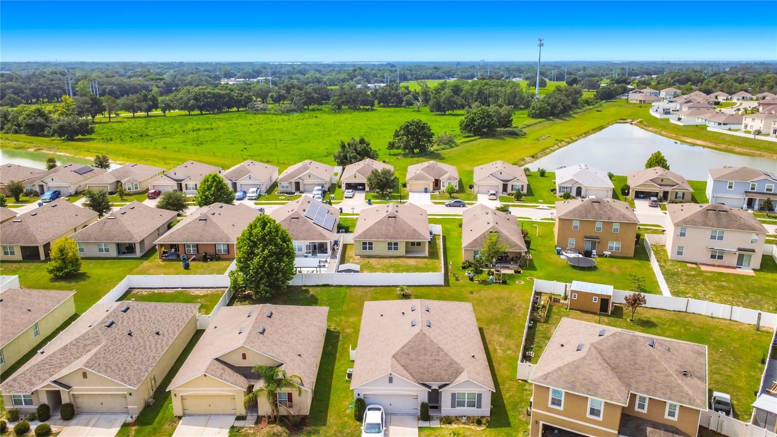 SQUIRES GROVE - Residential Lease