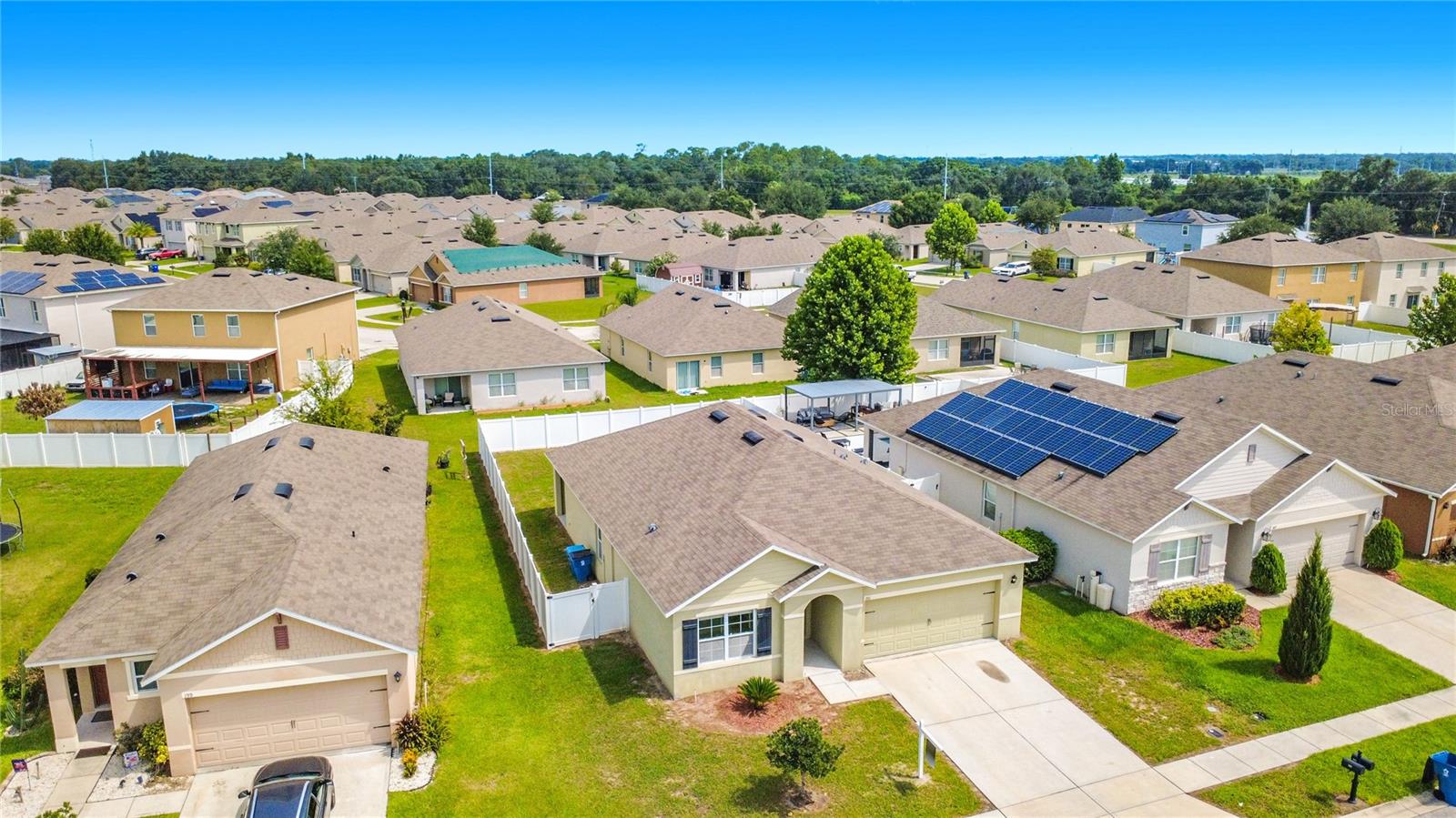 SQUIRES GROVE - Residential Lease