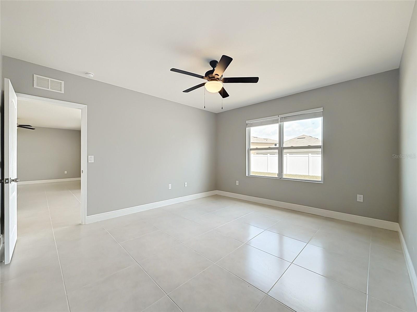 SQUIRES GROVE - Residential Lease