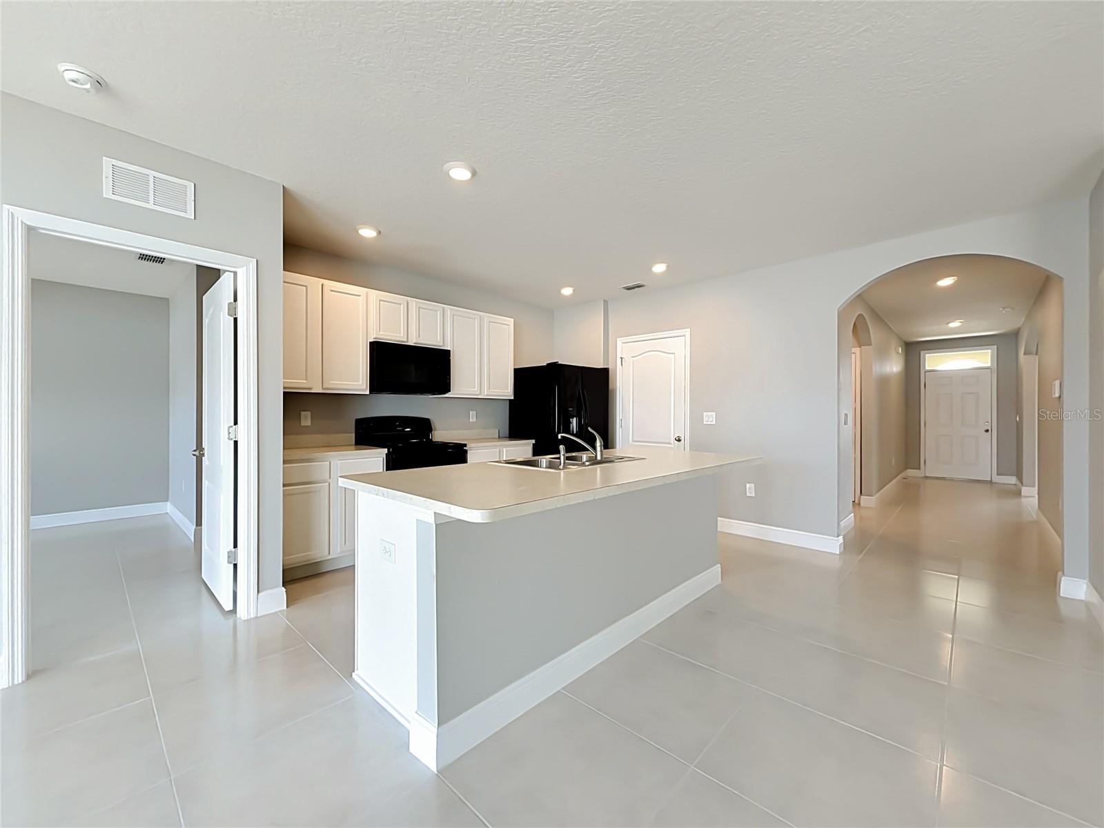 SQUIRES GROVE - Residential Lease