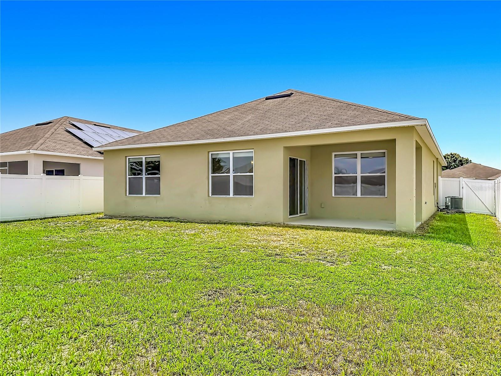 SQUIRES GROVE - Residential Lease