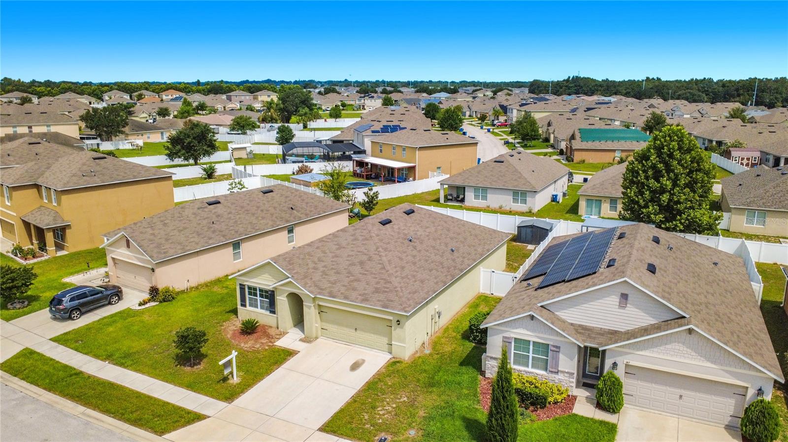 SQUIRES GROVE - Residential Lease