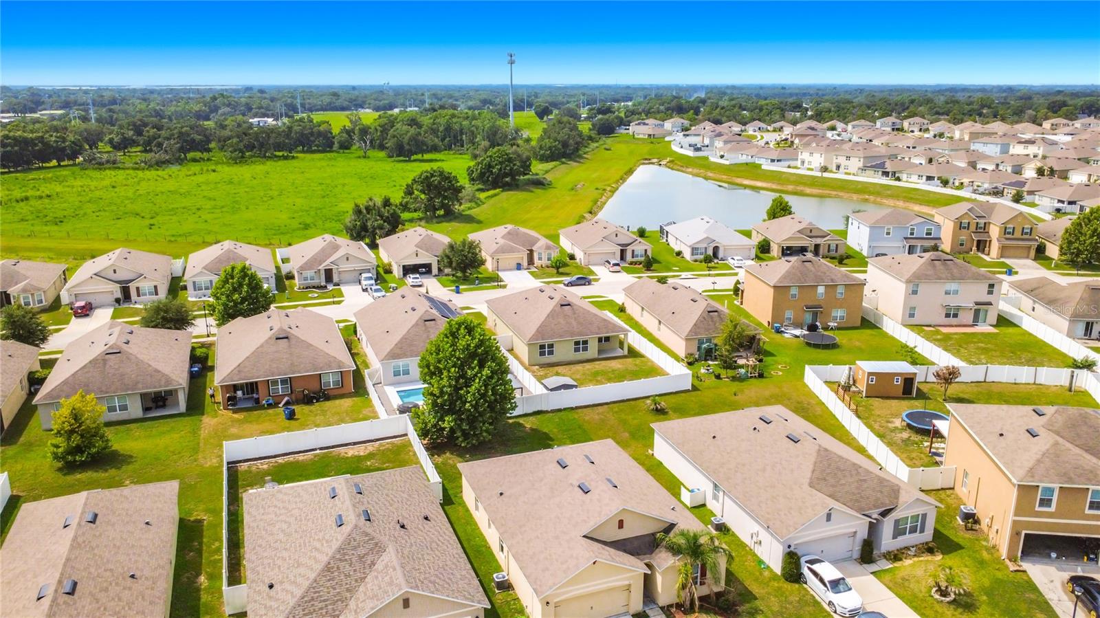 SQUIRES GROVE - Residential Lease