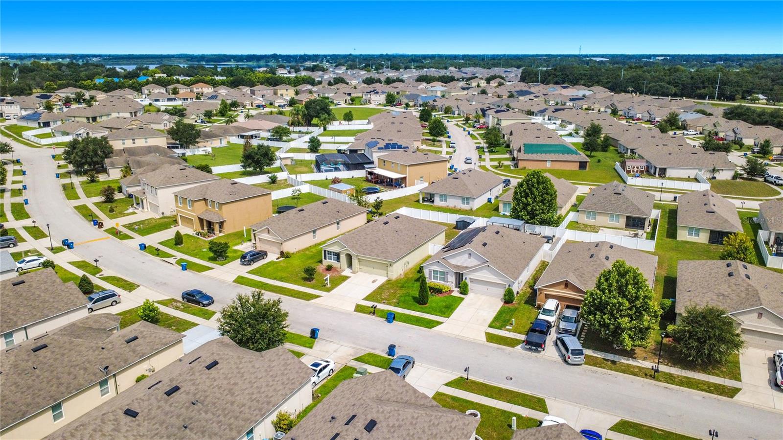 SQUIRES GROVE - Residential Lease
