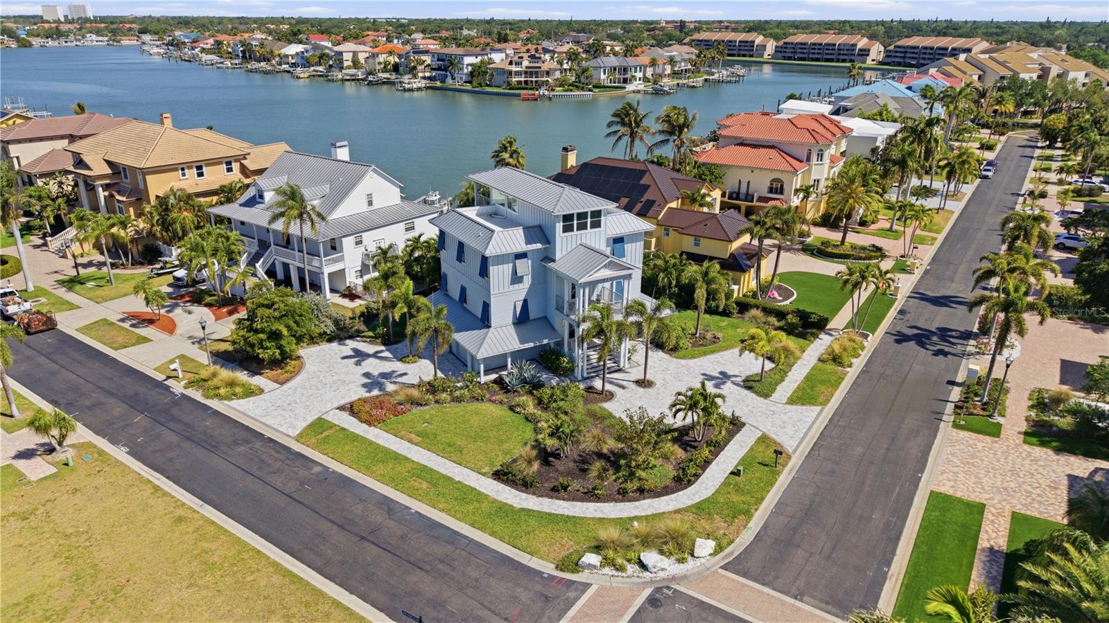 KIPPS COLONY ESTATES AT PASADENA YACHT/COUNTRY CL - Residential