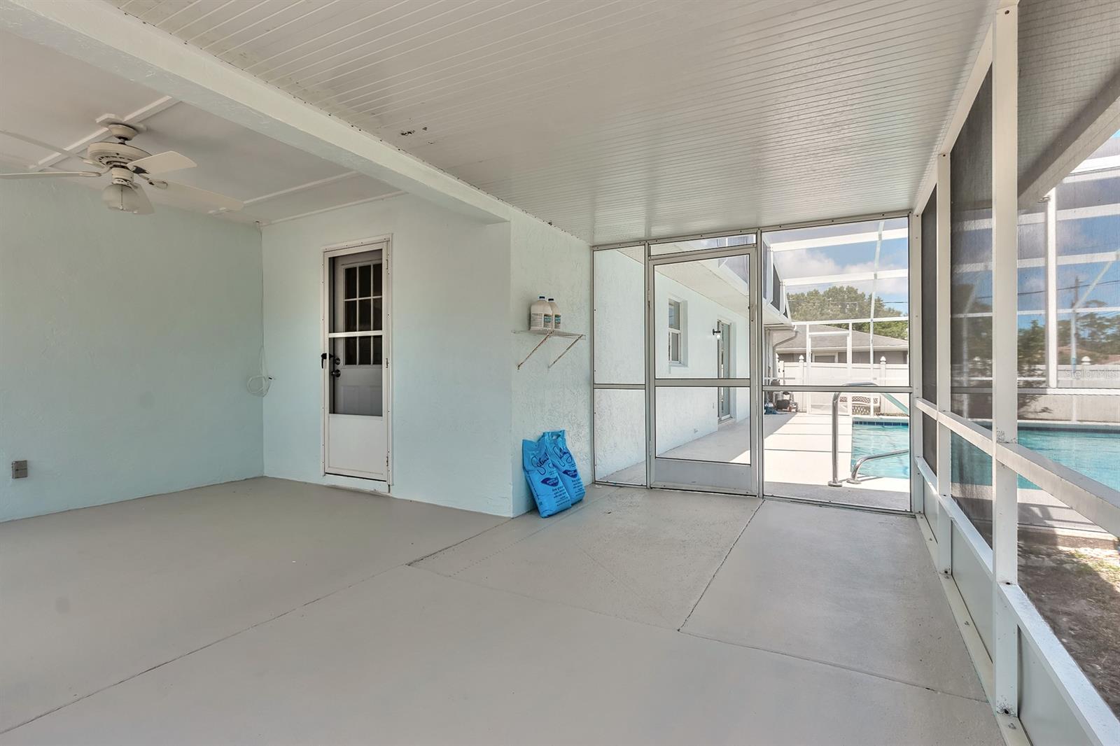 Florida Shores 01 - Residential