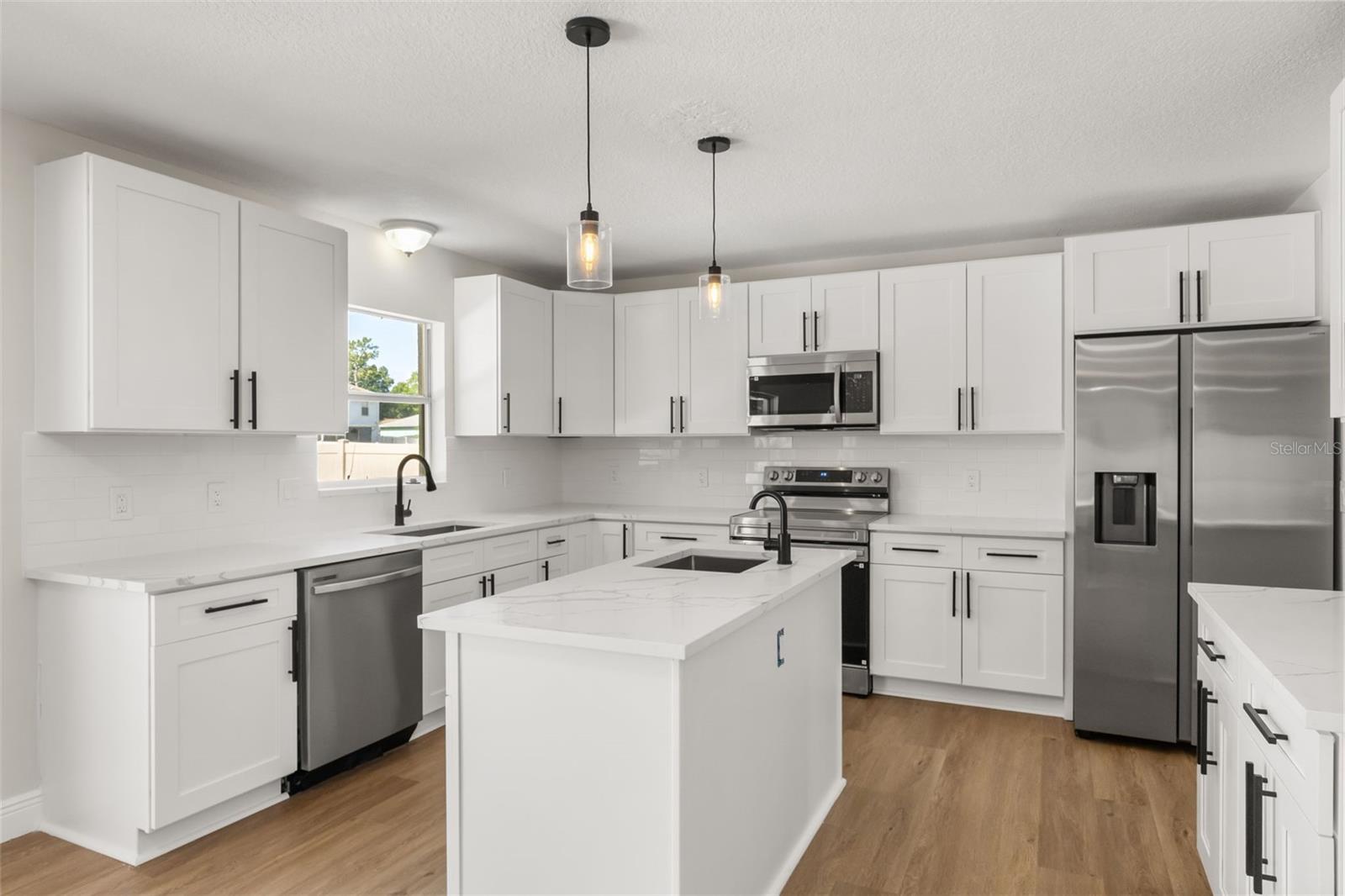 MAGNOLIA POINTE PH 01 - Residential