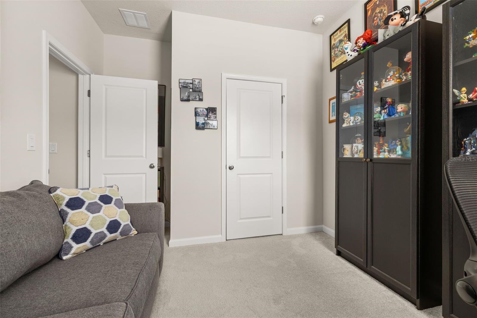 DORA LANDINGS - Residential