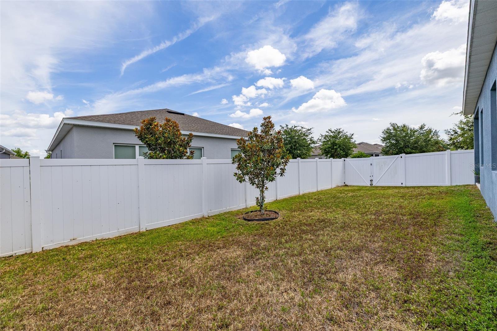 DORA LANDINGS - Residential