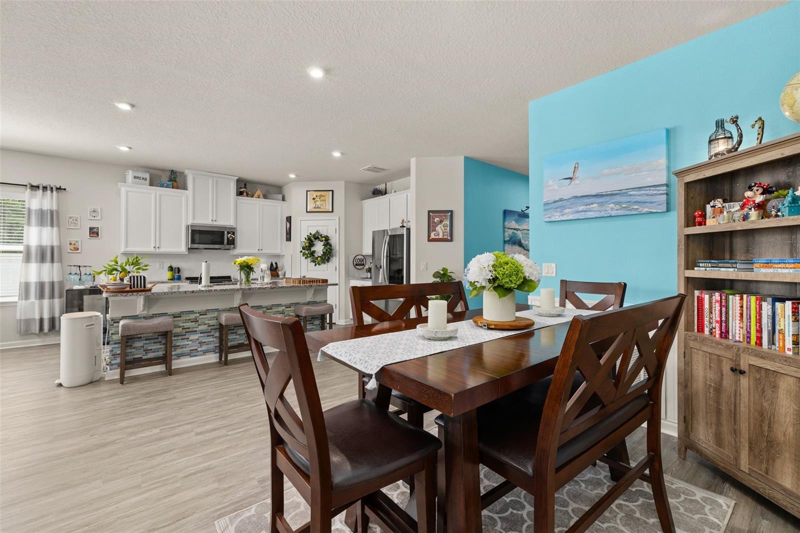 DORA LANDINGS - Residential