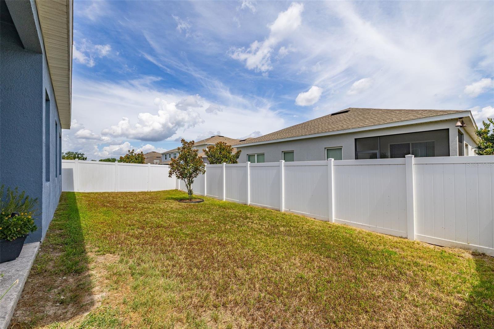 DORA LANDINGS - Residential