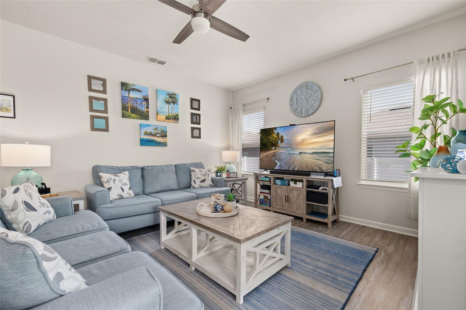 DORA LANDINGS - Residential