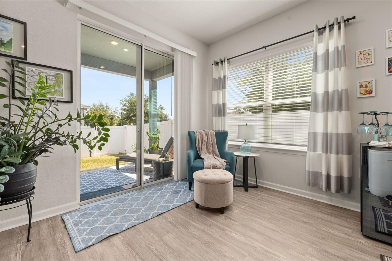 DORA LANDINGS - Residential