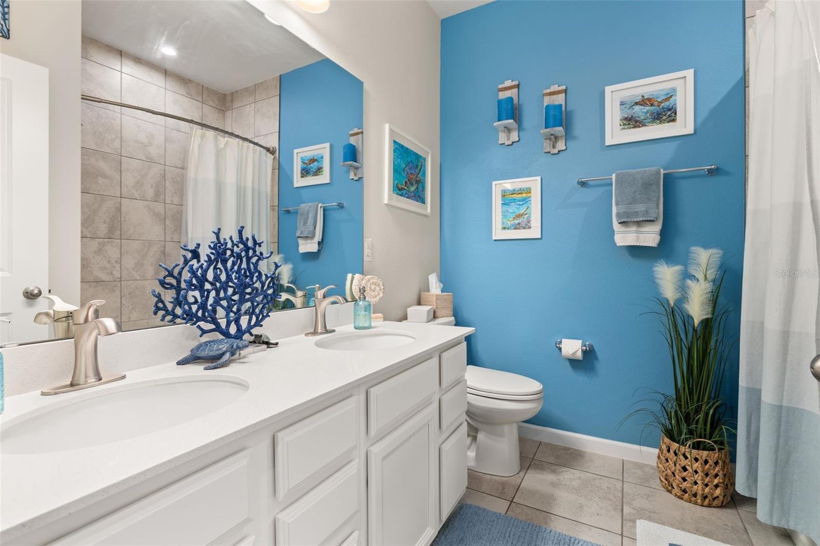 DORA LANDINGS - Residential