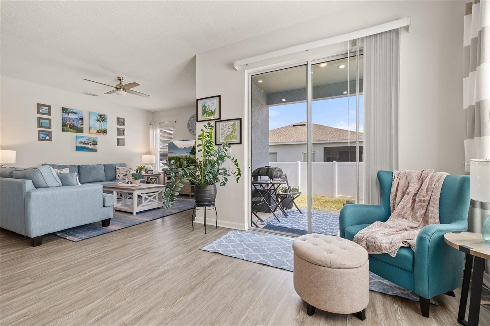 DORA LANDINGS - Residential