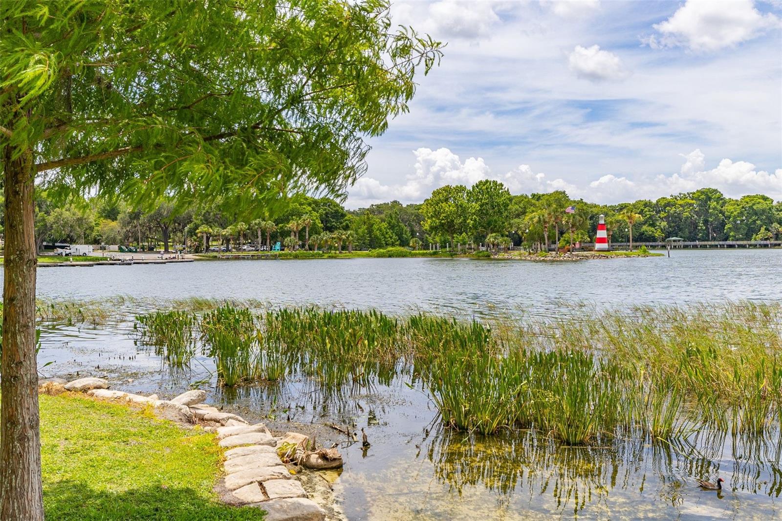 DORA LANDINGS - Residential