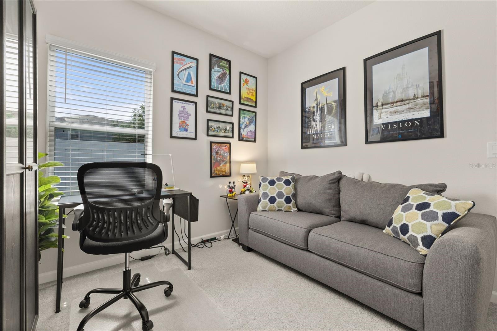 DORA LANDINGS - Residential