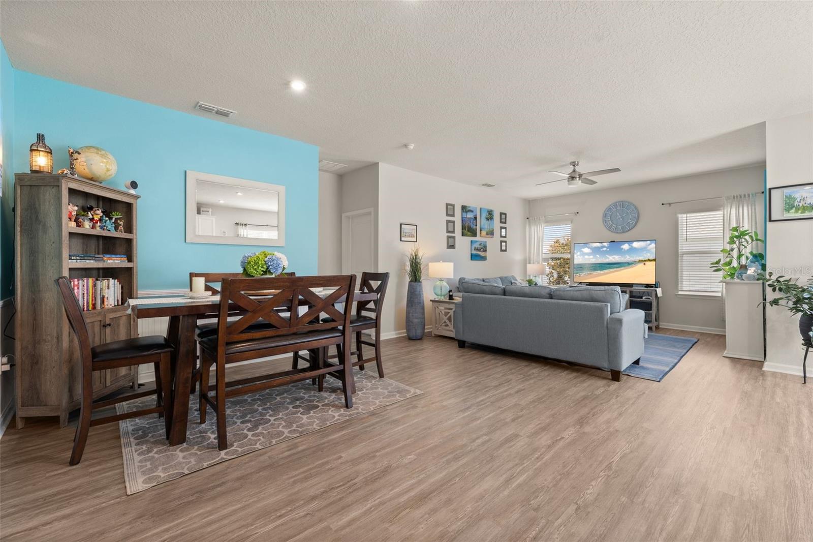DORA LANDINGS - Residential