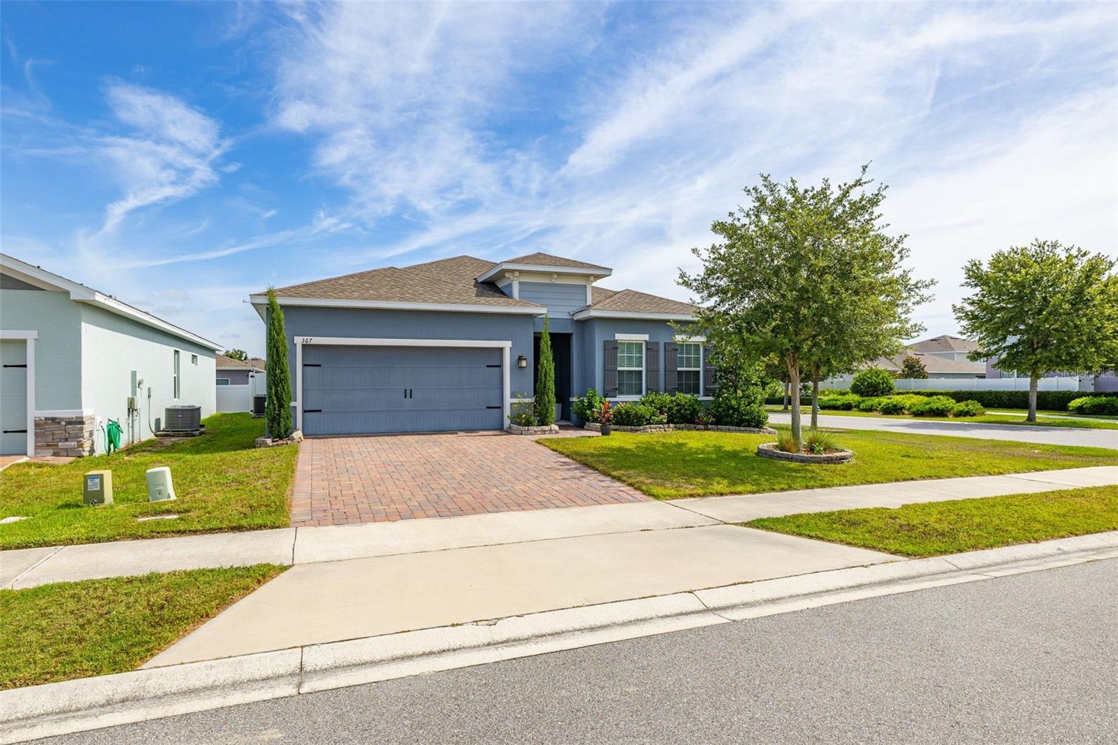 DORA LANDINGS - Residential