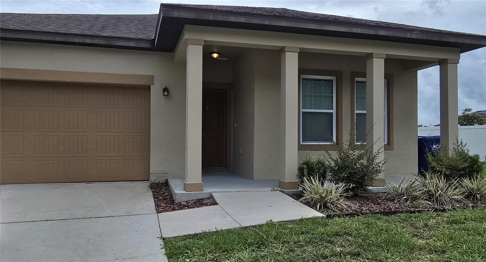 MASCOTTE SHEARWATER ESTATES - Residential Lease