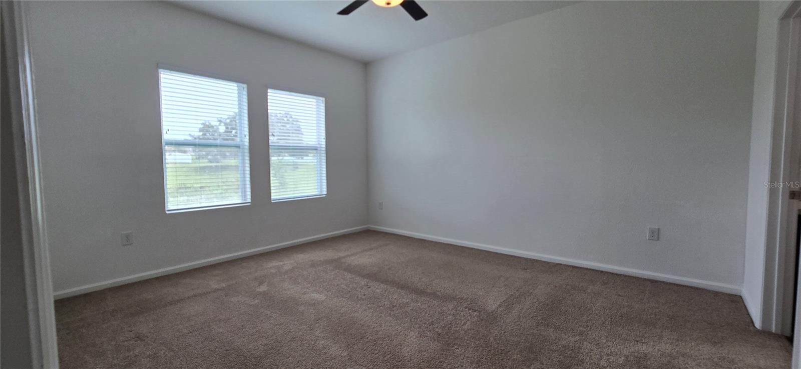 MASCOTTE SHEARWATER ESTATES - Residential Lease