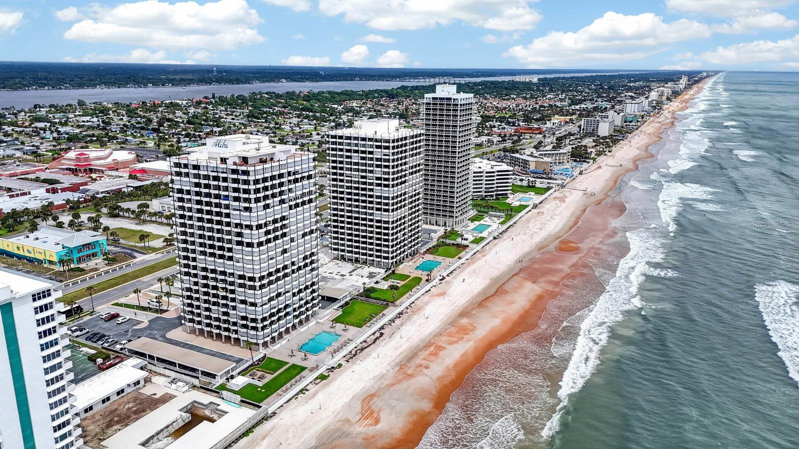 ALIKI CONDO - Residential
