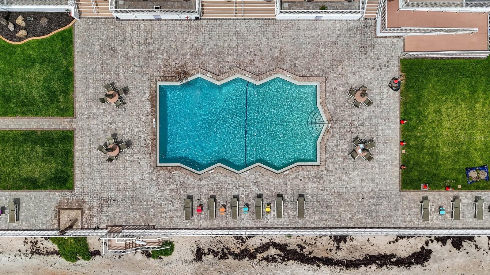 ALIKI CONDO - Residential
