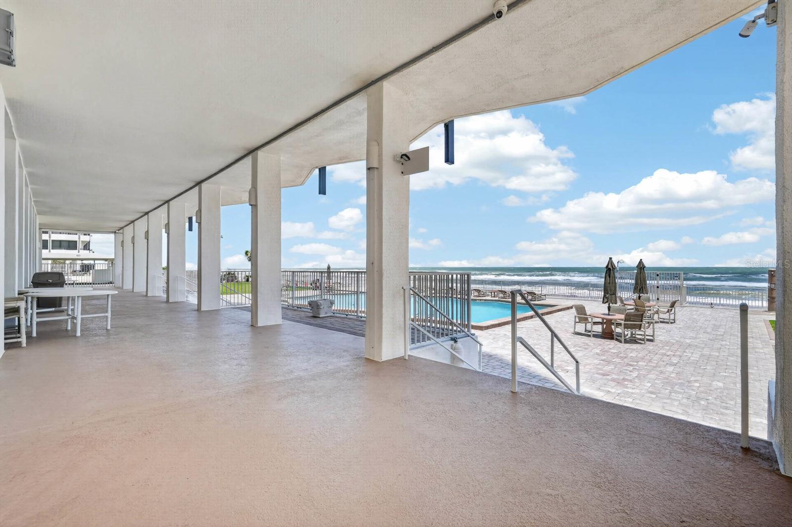 ALIKI CONDO - Residential