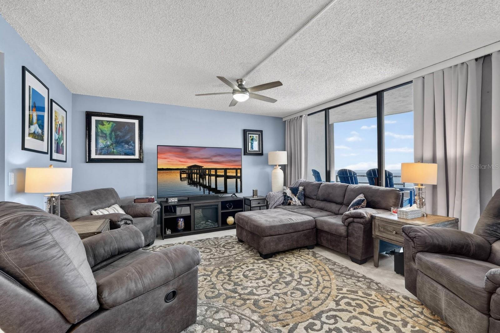 ALIKI CONDO - Residential