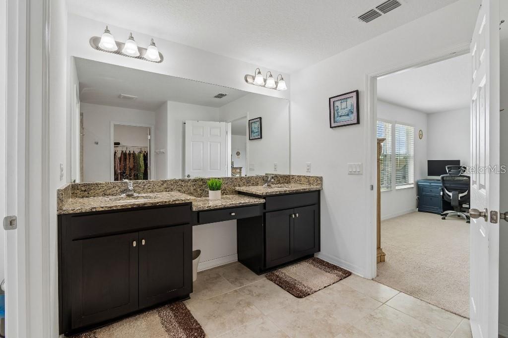 K-BAR RANCH-PCL E - Residential Lease