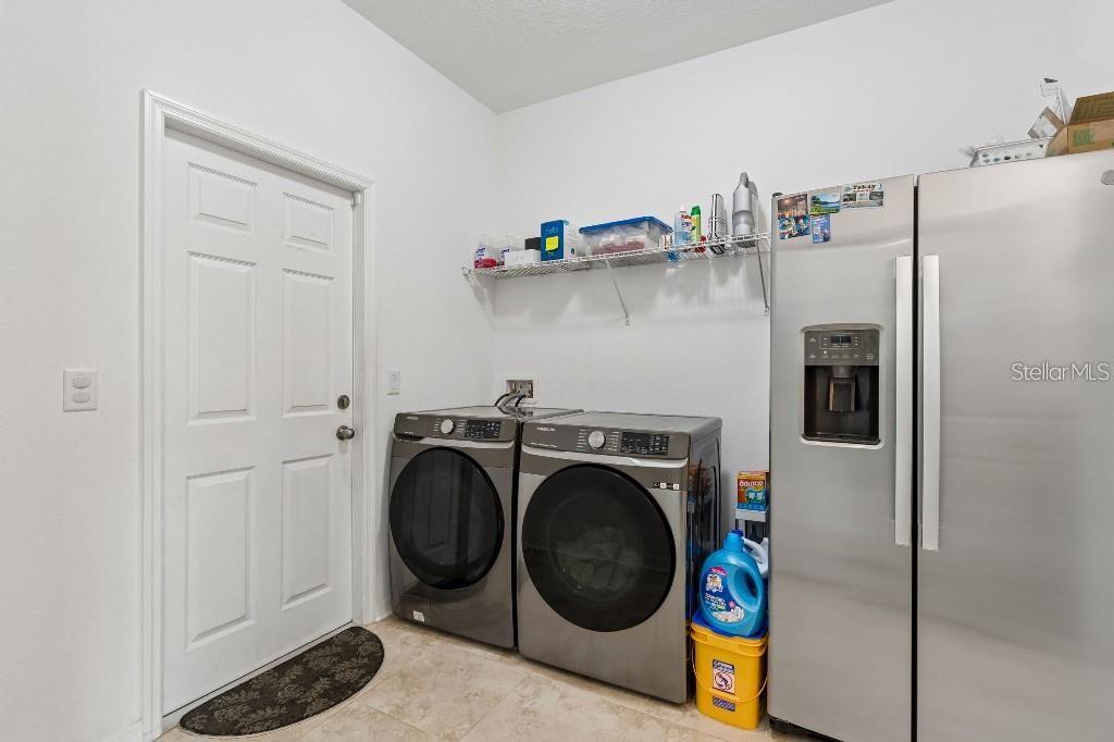 K-BAR RANCH-PCL E - Residential Lease