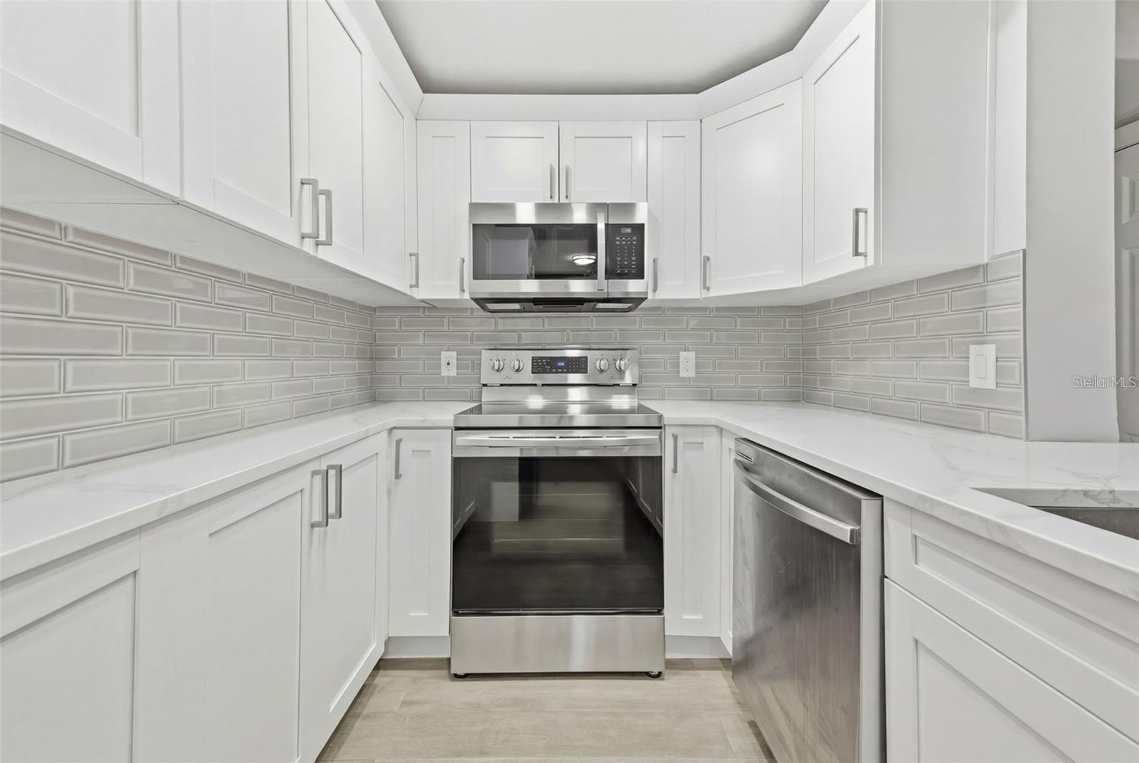 THE PINNACLE APTS A CONDO - Residential Lease