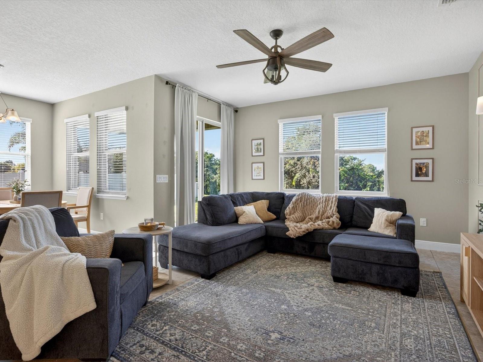 CHAMPIONS RESERVE - Residential