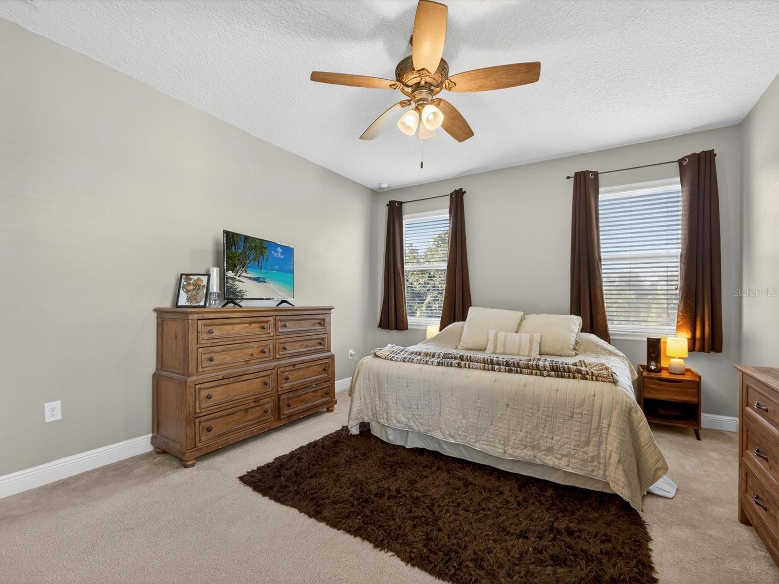 CHAMPIONS RESERVE - Residential